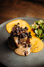 Short Rib Con Chicharrón de Hongos